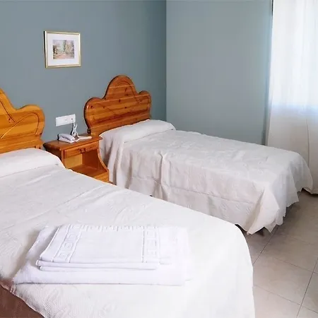 Pensión Venta De Valcorba 2*
